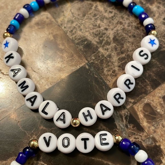 Blue Movement Kamala Harris Blue And White Beaded Elastic Bracelets - Picture 3 of 4